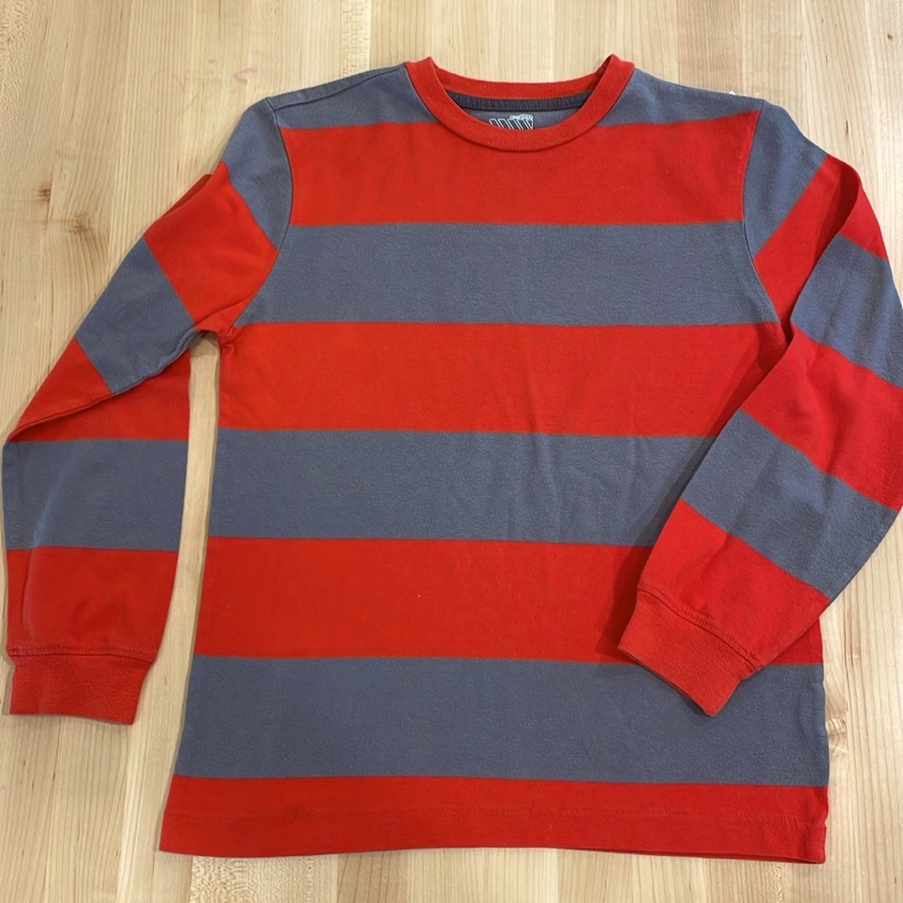 Old Navy shirt, long sleeve. Size 8.